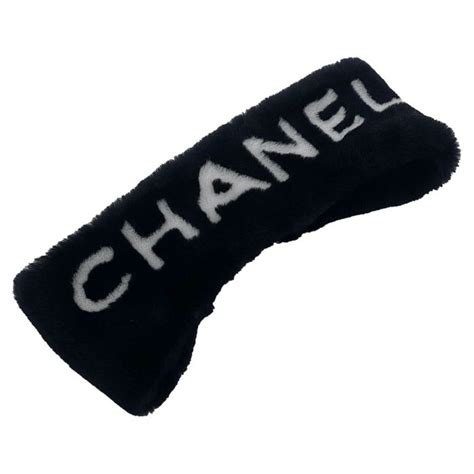 Chanel fascia